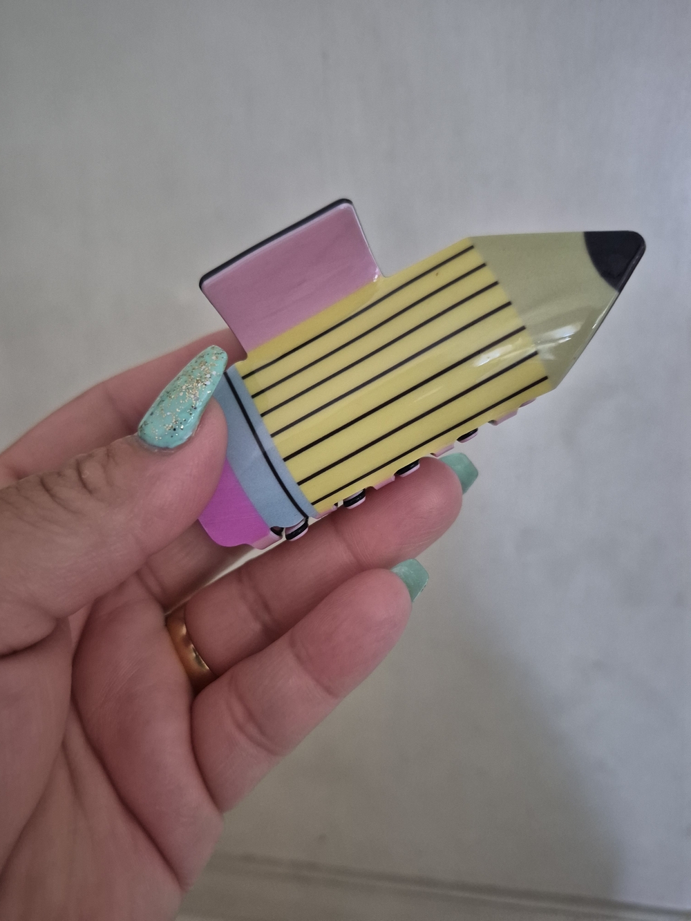Cute Yellow Pencil-Shaped Large Hair Claw ☆ Plastic Clip Women Styling Tools